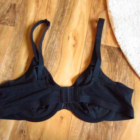 Wacoal Black Shape Revelation Underwire Bra size 40C - Picture 5 of 8